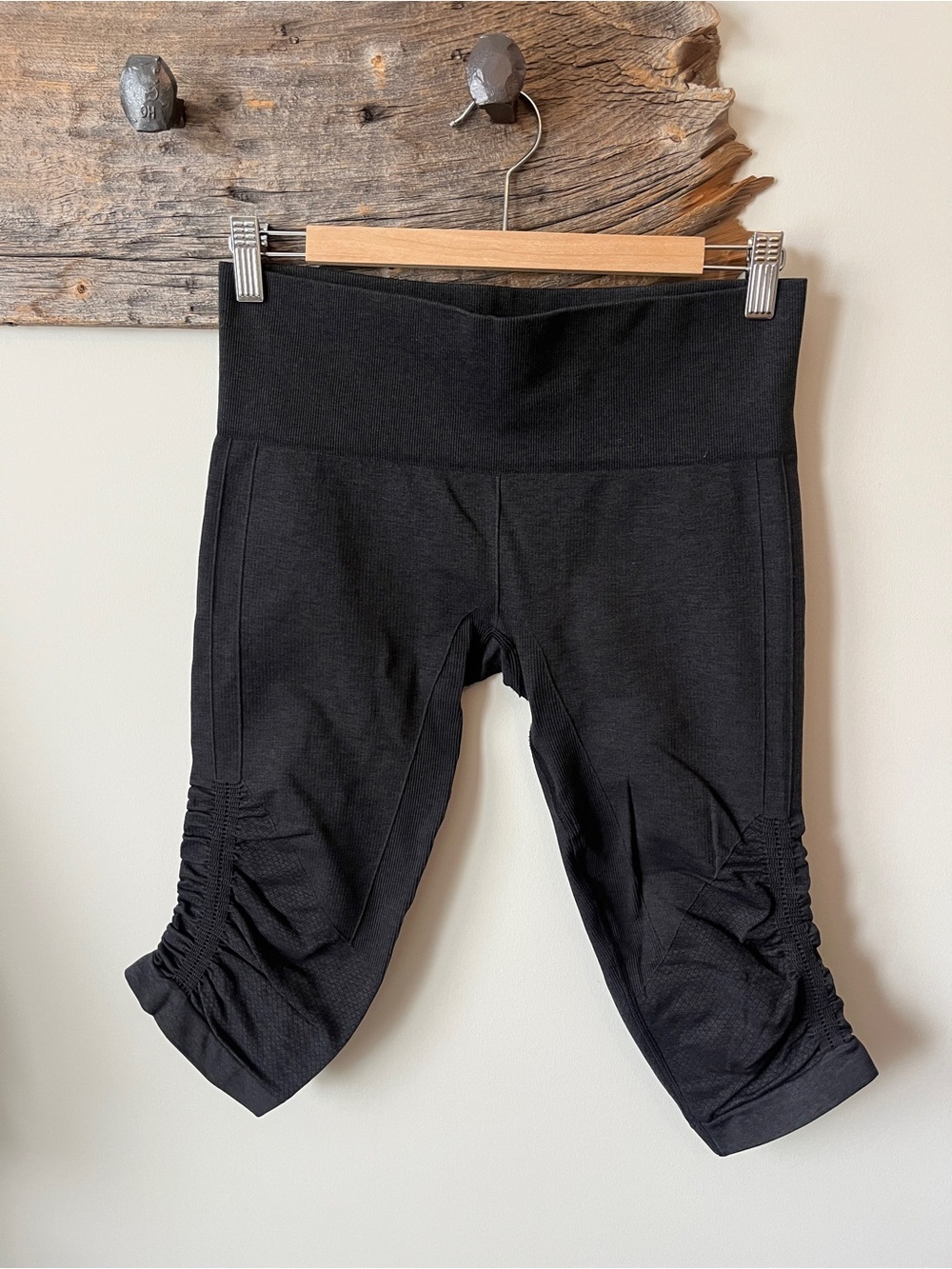 Lululemon "In The Flow" Dark Grey Cropped Ruched Leggings